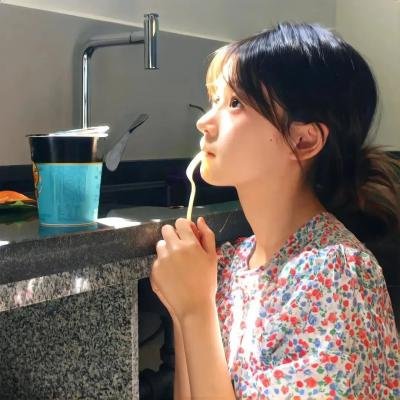 饥饿的狮子